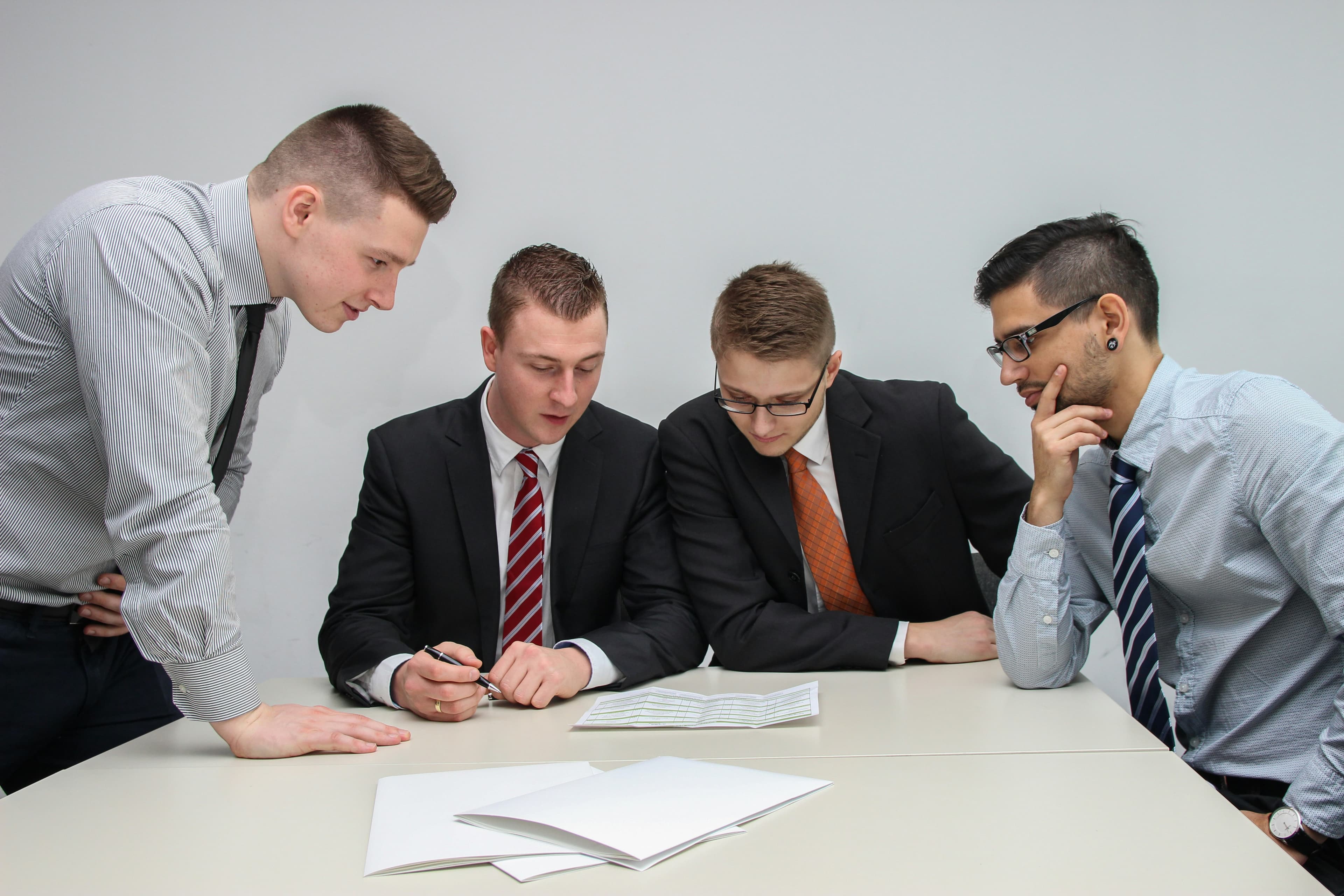 Contrato Comercial + Cuadro Fiscal